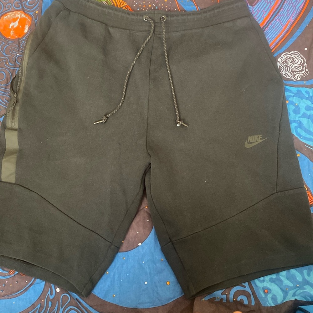 Nike Tech Sweat shorts